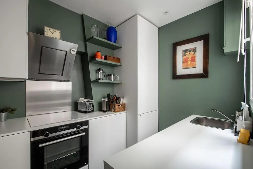 Legendre - Spacieux Appartement A Batignolles Parigi