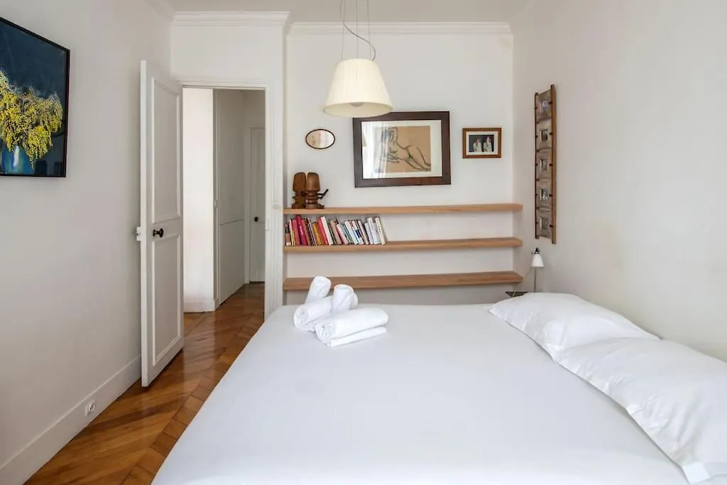 Legendre - Spacieux Appartement A Batignolles Parigi Francia
