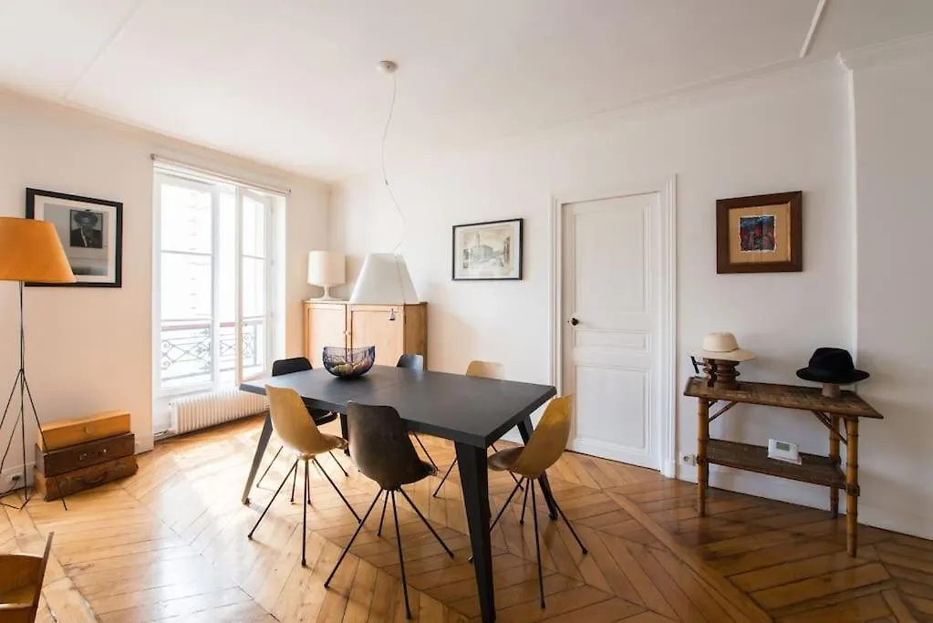 Legendre - Spacieux Appartement A Batignolles Parigi